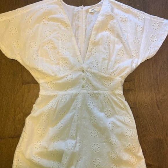 ZARA FLORAL EMBROIDERED ROMPER IN WHITE SIZE SMALL - Picture 2 of 3